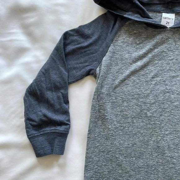 Carter’s Shark Shirt with Hood - Picture 4 of 11